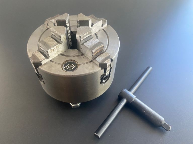 Lathe 100mm independent 4 jaw chuck with key