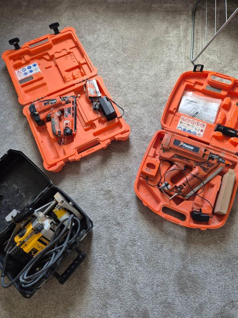 First fix nail gun . 2nd fix nail gun both paslode. 110v dewalt 1/2 inch router. 