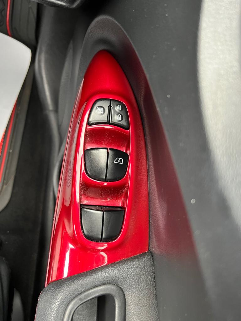 2016 Nissan Juke 1.2 DiG-T Tekna 5dr HATCHBACK Petrol Manual