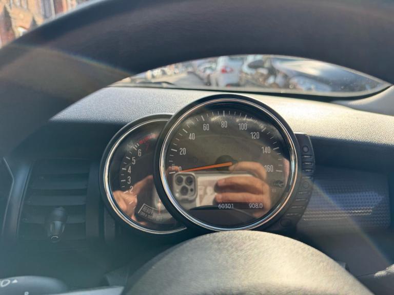 2016 MINI Hatch 1.5 Cooper 3dr HATCHBACK Petrol Manual