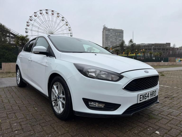 2015 Ford Focus 1.6 125 Zetec 5dr Powershift HATCHBACK Petrol Automatic