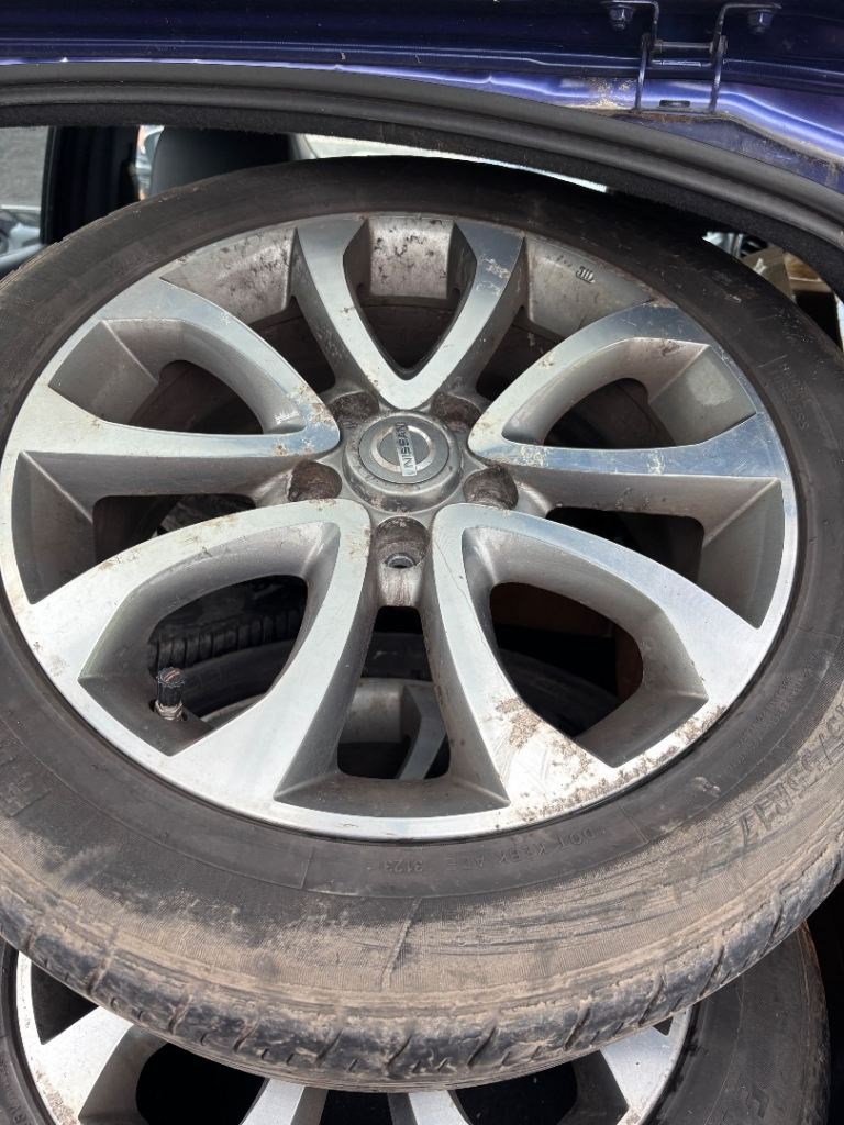 Nissan juke 17 inch alloy wheels 