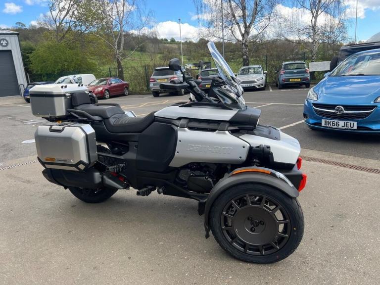 2025 Can-Am Spyder Canyon XT 1330cc 6 speed semi automatic trike EX Demo