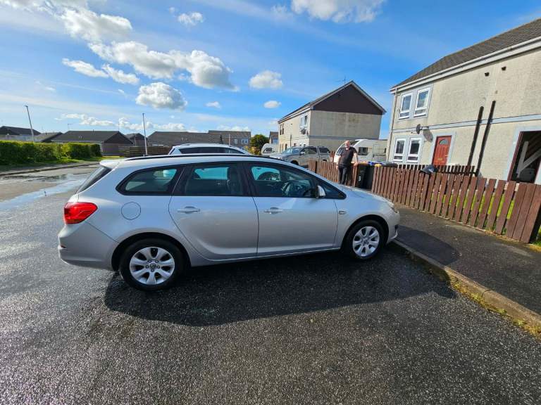 Vauxhall, ASTRA, Estate, 2014, Manual, 1598 (cc), 5 doors
