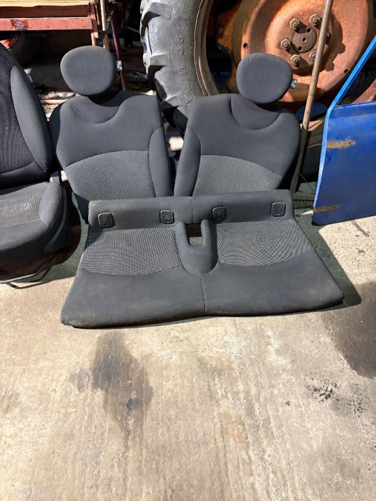 Mini Cooper d seats Mini Cooper R50/R53 Rear Seats – Fair Condition