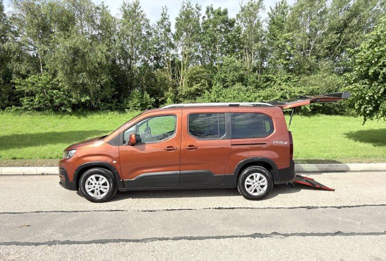 2021 Peugeot Rifter LWB AUTOMATIC 1.2 PETROL PURETECH EAT8 Wheelchair Accessible Vehicle WAV MPV ...