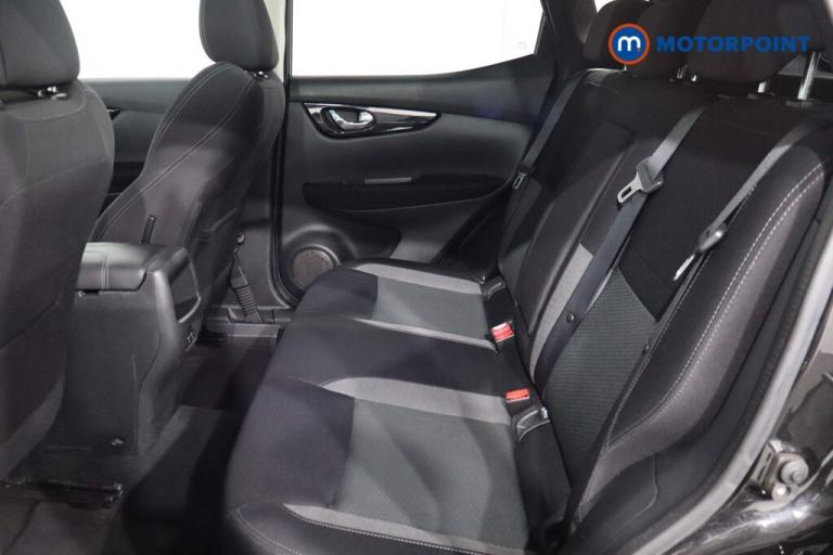 2020 Nissan Qashqai 1.3 DiG-T N-Connecta 5dr [Glass Roof Pack] SUV Petrol Manual