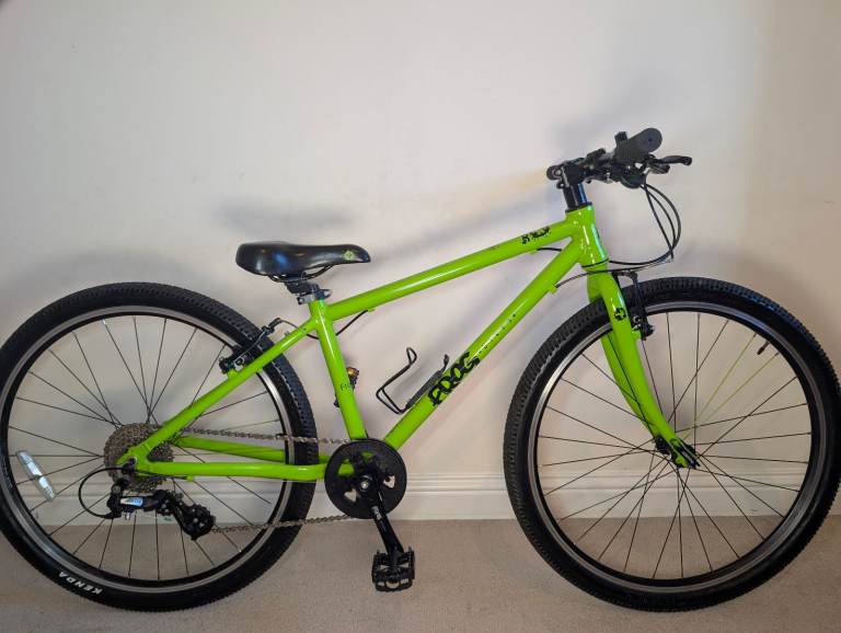 FROG BIKE 69 (FROG 67) (10+) IN EXCELLENT CONDITION. COLLECTION NW LONDON OR BUCKS