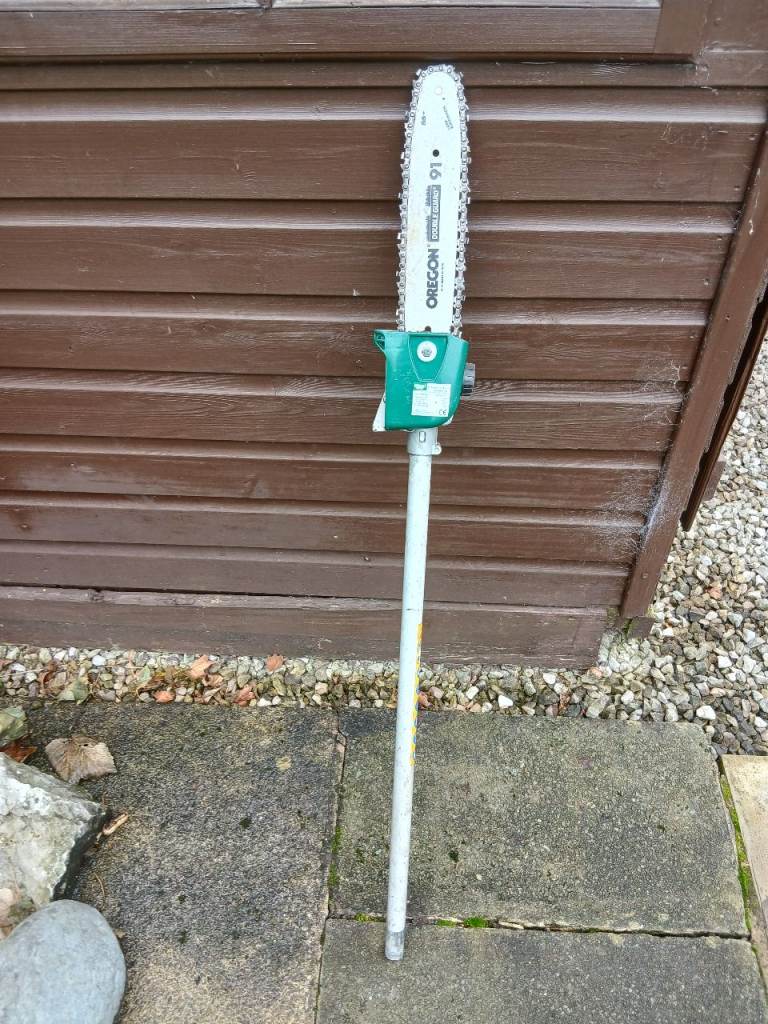 Chainsaw shaft off multi-tool 