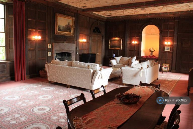 3 bedroom flat in Brough Hall, Richmond, DL10 (3 bed) (#2861627)