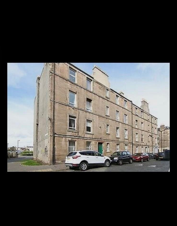 Lovely furnished flat in Leith - Ideal for two