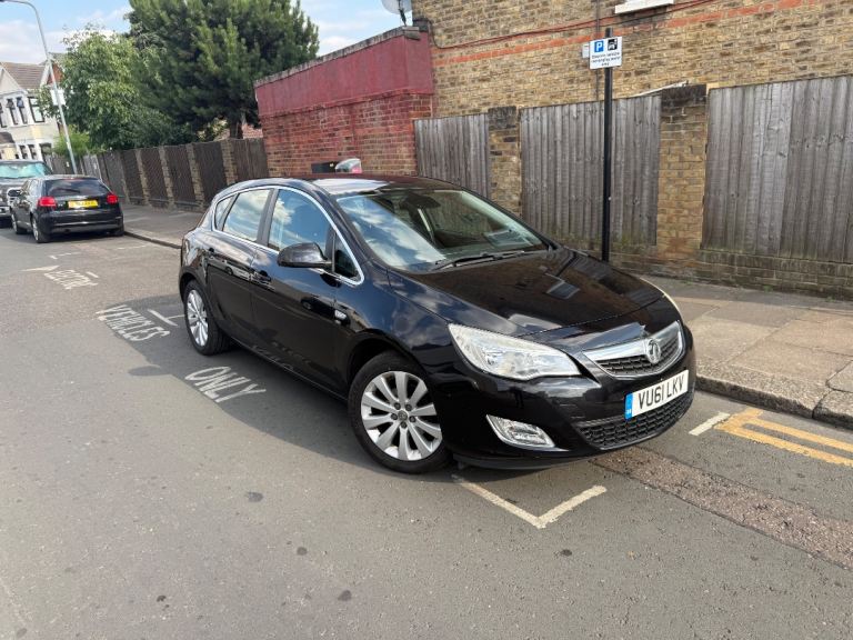 Vauxhall, ASTRA, Hatchback, 2012, Manual, 1598 (cc), 5 doors