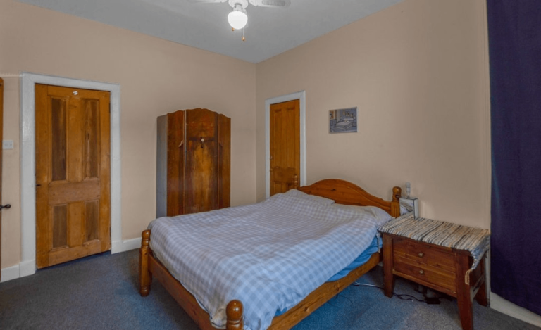 Long or short term accommodation in quiet flat in Morningside 