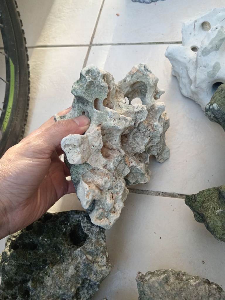 limestone? coral stone?decorative for fish tank, very heavy, 12-15cm, £5 each, thanks