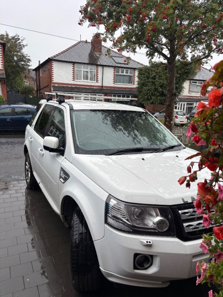Land Rover, FREELANDER, Estate, 2014, Manual, 2179 (cc), 5 doors