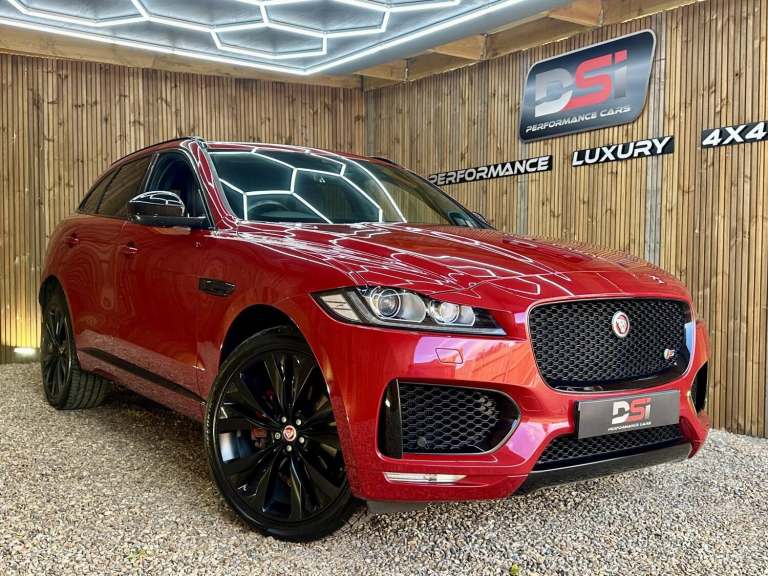 2017 Jaguar F-Pace 3.0 D300 V6 S SUV 5dr Diesel Auto AWD Euro 6 (s/s) (300 ps) SUV Diesel Automatic