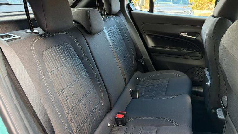 2025 Fiat 600 1.2 MHEV SUV 5dr Petrol Hybrid e-DCT Euro 6 (s/s) (100 ps) SUV Hybrid Automatic