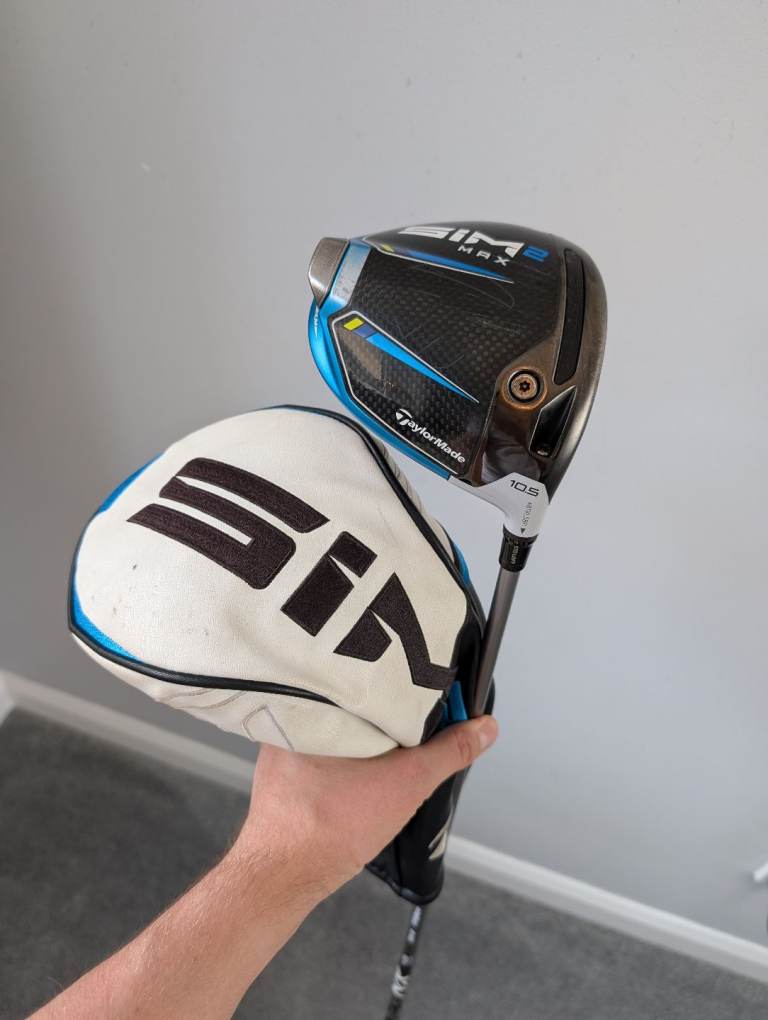 Right Hand Taylormade SIM2 Max Driver 10.5 Degree Speeder Nx Regular Flex Shaft 