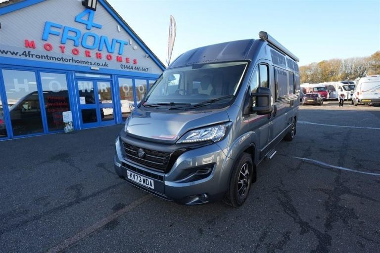 Autotrail V-Line 670S FIAT 5.99 METRES 2 BERTH 4 TRAVEL SEAT MOTORHOME