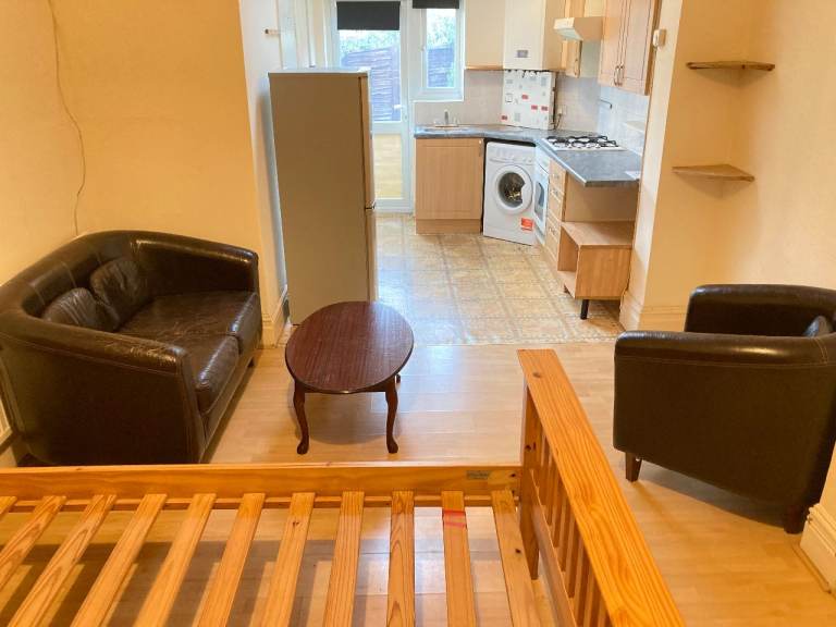 Converted Ground Studio Flat Open Plan Door Garden Bills Extra Very Near Rail Tube Bus Shops