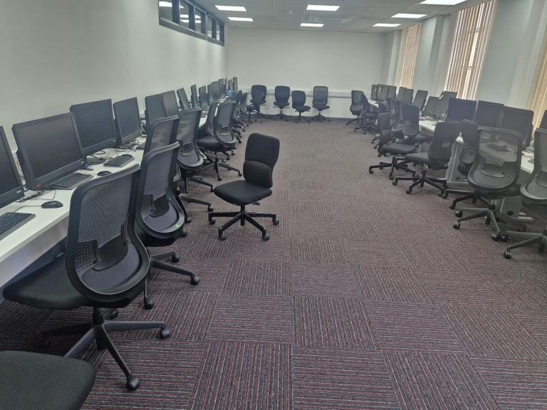 Orangebox do office chairs without arms (200 available) £45 each