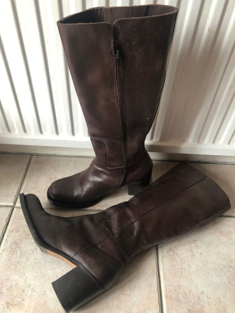 Italian Leather Boots (Size EU 40) – Brown, Good Condition