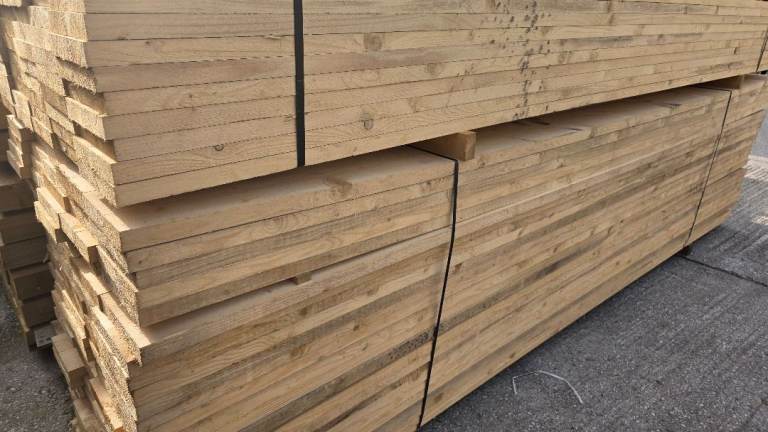 🪚 German White Wood Scaffold Boards