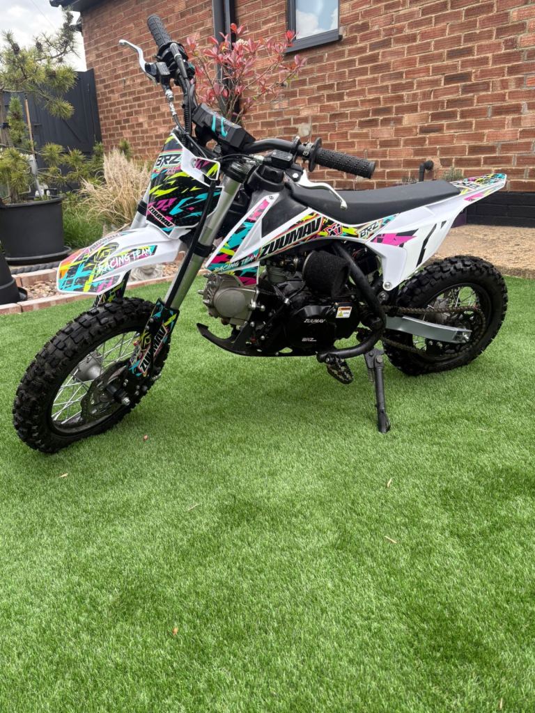 Motorbike Kids first motorbike crosser 