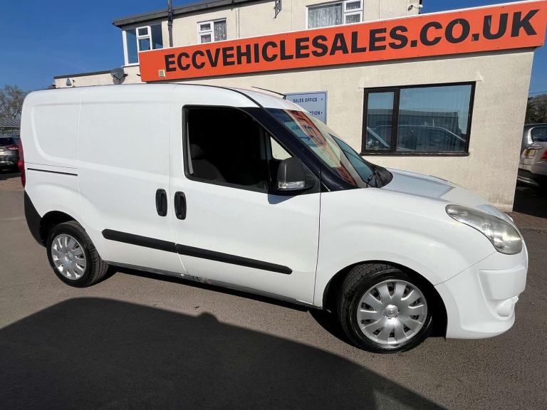 2014 Vauxhall Combo 1.2 Combo 2300 L1H1 CDTi 5 Seater Crew Van Panel Van Diesel Manual