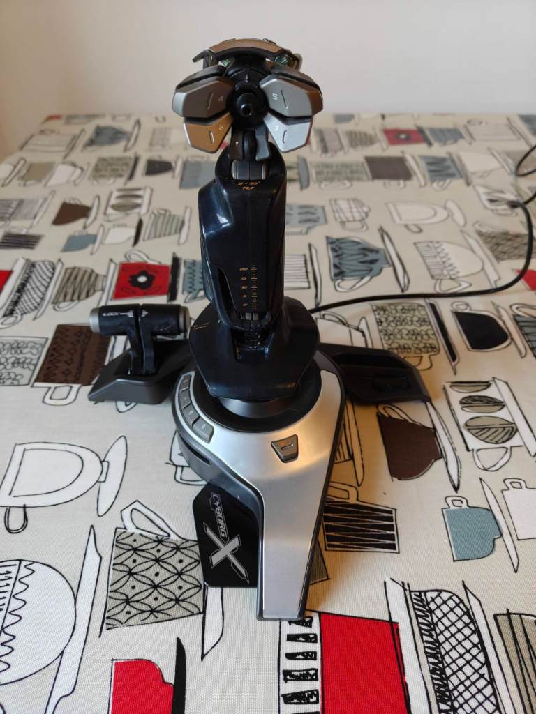 Saitek Cyborg F.L.Y 5 Flight Stick Windows Mac Joystick Controller