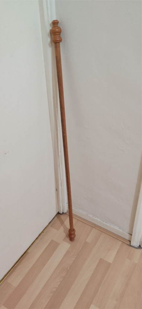 BEECH/PINE CURTAIN POLE 