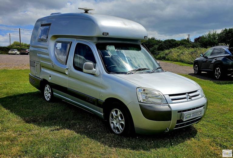 Romahome Outlook Duo 2009 2 berth camper 4.95m 57k