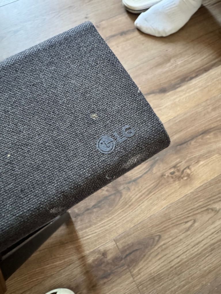 LG SP8 Sound Bar with Remote and Power Cable – Good Condition