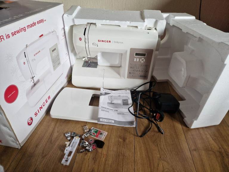 SEWING MACHINE FOR SALE