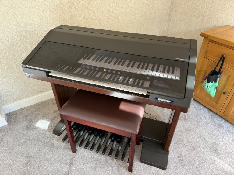 Yamaha Electone EL-70 Electric Organ