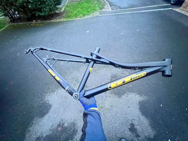 Gt avalanche 3.0 frame small 