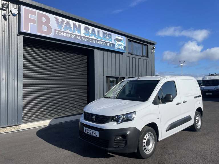 2023 Peugeot Partner 1000 1.5 BlueHDi 100 Professional Premium + Van PANEL VAN DIESEL Manual