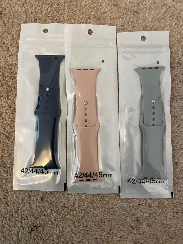 Apple Watch Straps 42/44/45mm – New Silicone Bands Bundle