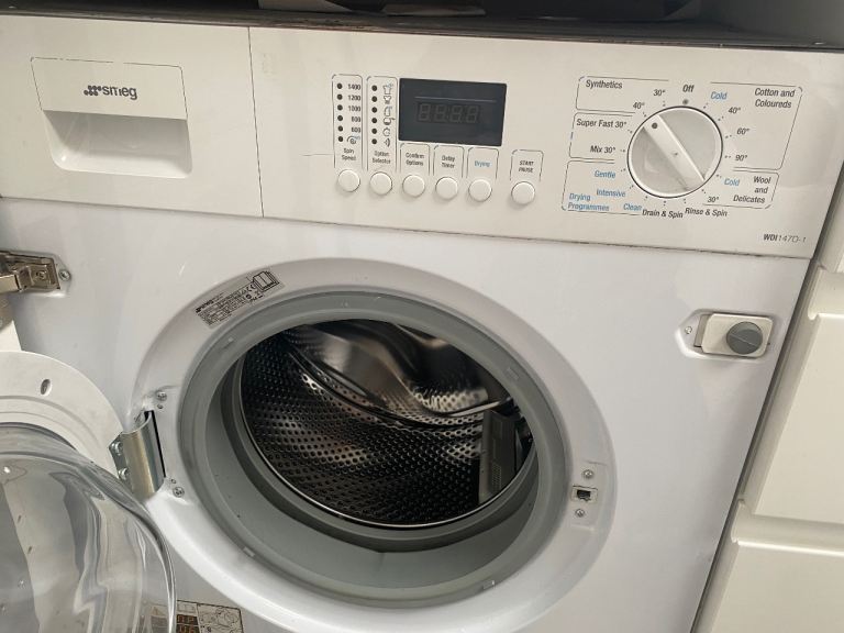 Want room  any conditions pay cash folding bike electric bike phone smart tv appliances boiler