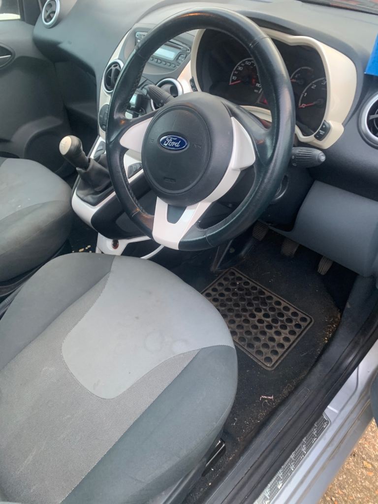Ford, KA, Hatchback, 2010, Manual, 1242 (cc), 3 doors