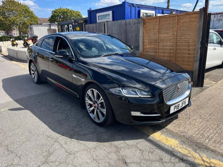 2017 Jaguar XJ 3.0d V6 Portfolio Auto Euro 6 (s/s) 4dr SALOON Diesel Automatic