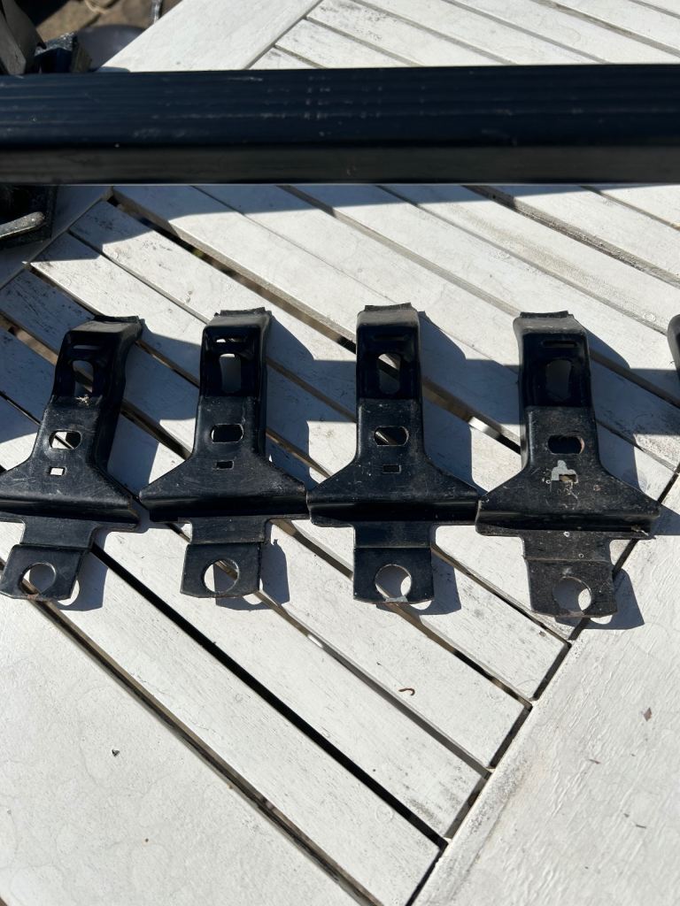 Halfords roof bars 