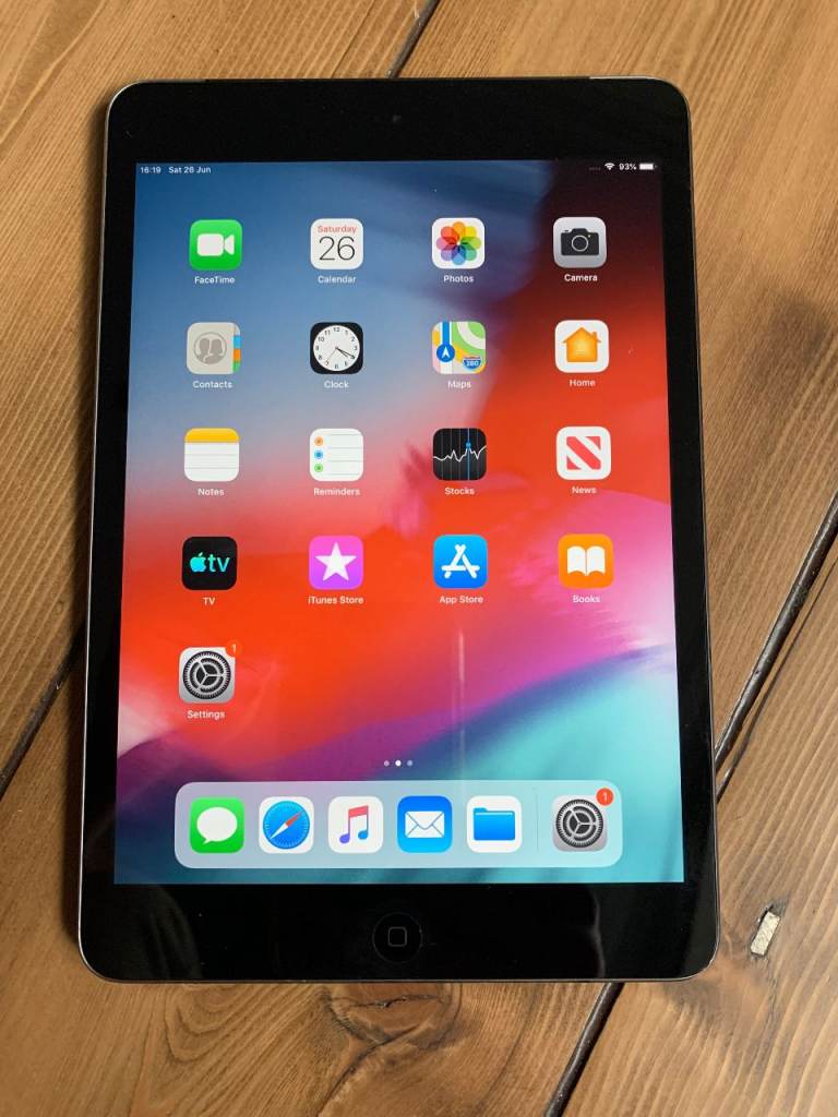 APPLE IPAD MINI 2 32GB WIFI CELLULAR IOS12 - FREE charger - great condition can deliver
