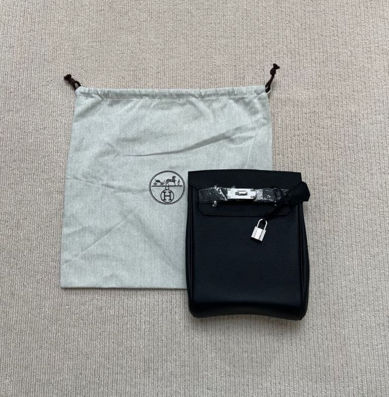Hermes Hac A Dos PM Kelly Crossbody Side Bag (YSL Chanel Birkin Jordan Cole Buxton LV Yeezy Prada)