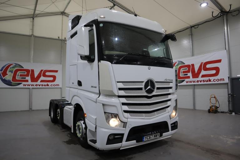 2017 (67 PLATE) Mercedes Benz Actros 2546 6x2 Euro 6 Tractor Units
