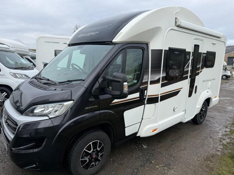 2020 - Bessacarr 524 - 2.3ltr - 9000 Miles - 4 Berth / 4 Belts 