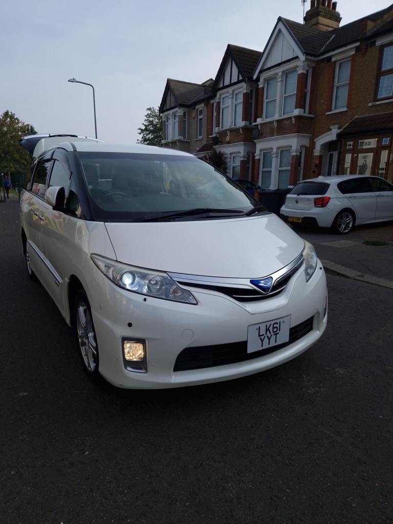 Toyota Estima Hybrid 2.4 Auto – ULEZ Compliant – 7 Seater