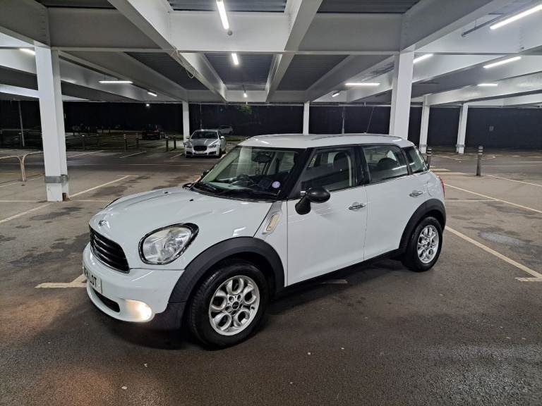 MINI COUNTRYMAN PETROL 5DR LOW MILEAGE DRIVES EXCELLENT BARGAIN 