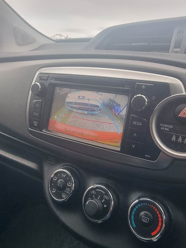 Toyota, YARIS, Hatchback, 2013, Manual, 1329 (cc), 3 doors