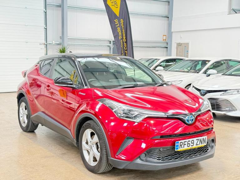 2019 Toyota C-HR 1790 cc Hybrid